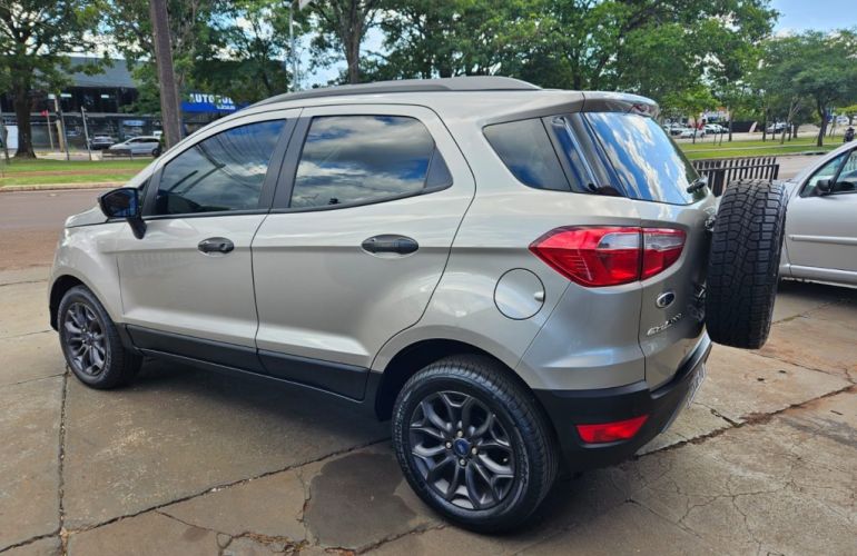 Ford Ecosport Freestyle 1.6 (Flex) - Foto #5