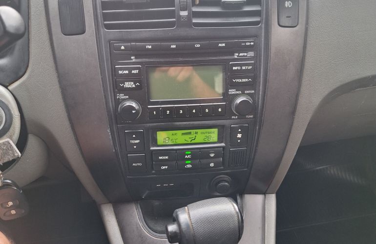 Hyundai Tucson GLS 2.0 16V (aut) - Foto #4