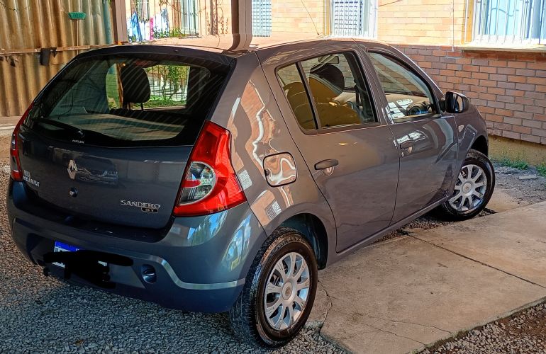 Renault Sandero Authentique 1.0 16V (Flex) - Foto #4