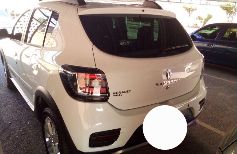 Renault Sandero Stepway 1.6 16V SCe (Flex) - Foto #3