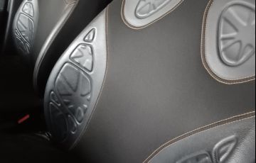 Renault Sandero Stepway 1.6 16V SCe (Flex) - Foto #4