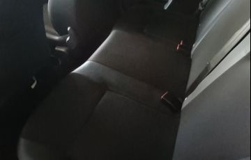 Renault Sandero Stepway 1.6 16V SCe (Flex) - Foto #6