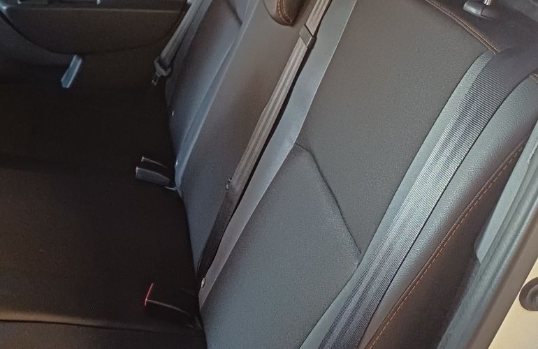 Renault Sandero Stepway 1.6 16V SCe (Flex) - Foto #10