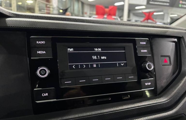 Volkswagen Polo 1.0 MPi Track - Foto #10