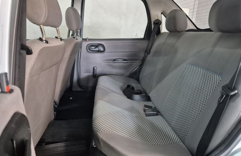 Chevrolet Classic LS VHC E 1.0 (Flex) - Foto #6