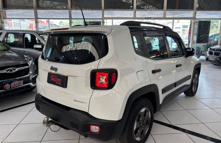Jeep Renegade 1.8 16V Sport - Foto #2