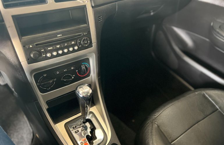 Peugeot 307 2.0 Presence Pack 16v - Foto #6