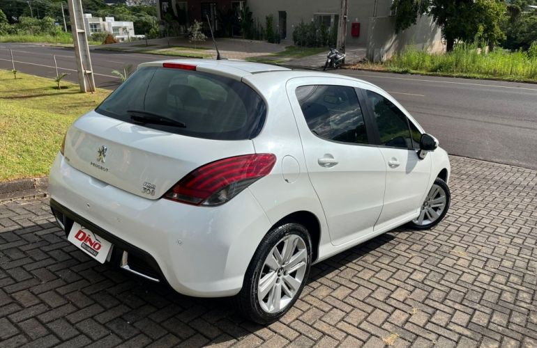 Peugeot 308 Griffe 1.6 THP (Aut) - Foto #6