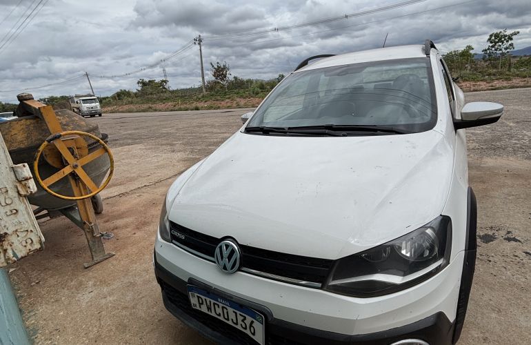 Volkswagen Saveiro Cross 1.6 16v MSI CD (Flex) - Foto #5