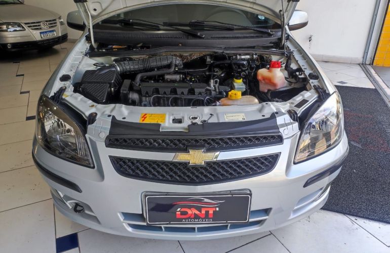 Chevrolet Celta 1.0 MPFi LT 8v - Foto #9