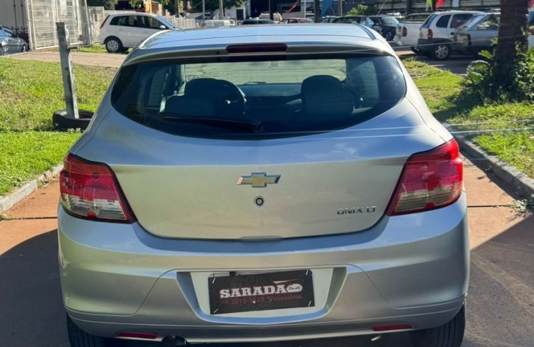 Chevrolet Onix 1.0 MPFi LT 8v - Foto #6