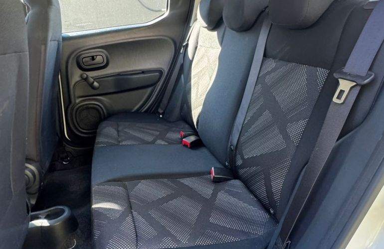 Fiat Mobi 1.0 8V Evo Like - Foto #10