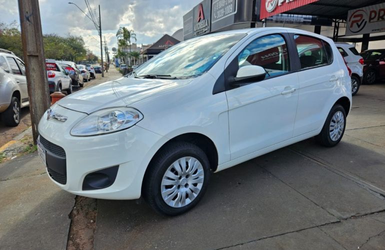 Fiat Palio Attractive 1.0 8V (Flex) - Foto #8