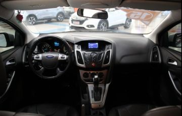 Ford Focus 1.6 SE 16v - Foto #8