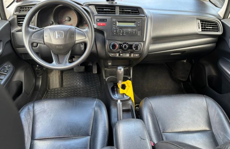 Honda Fit 1.5 LX 16V Flex 4p Automático - Foto #3