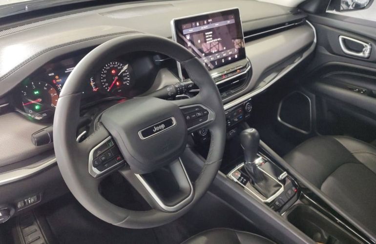 Jeep Compass 2.0 Td350 Turbo Longitude - Foto #8