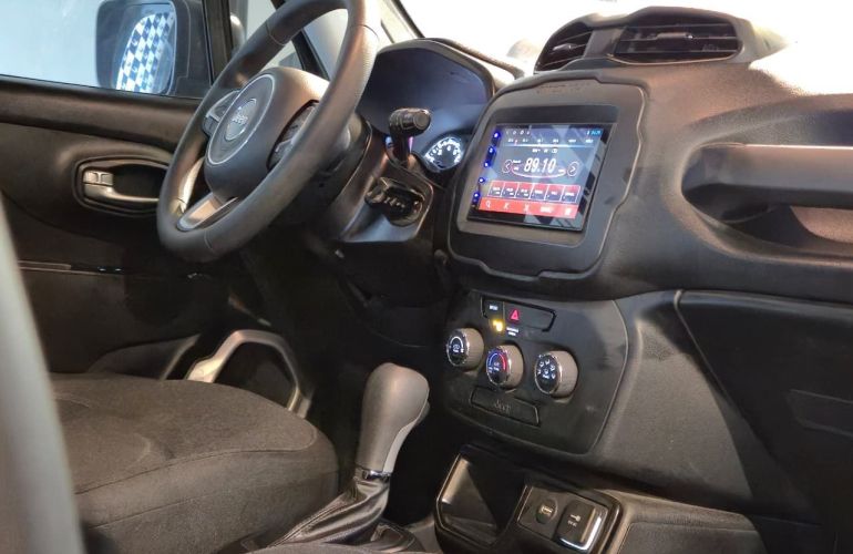 Jeep Renegade 1.8 16v - Foto #8