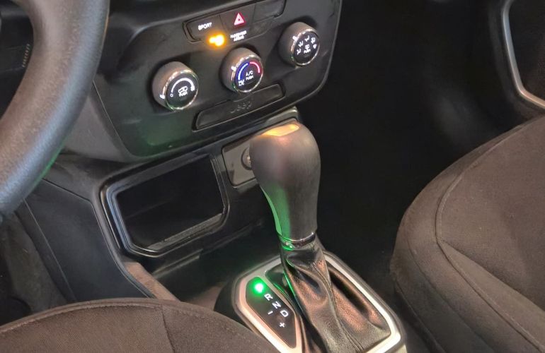 Jeep Renegade 1.8 16v - Foto #10