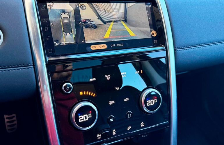 Land Rover Discovery Sport 2.0 D200 Turbo Se - Foto #9