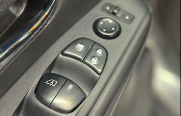 Nissan Kicks 1.6 16V Sense - Foto #8