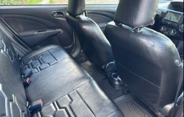 Toyota Etios 1.3 X 16V Flex 4p Manual - Foto #5