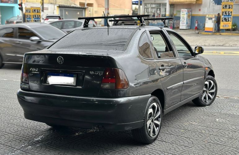 Volkswagen Polo 1.8 Mi Classic Special Sedan 8v - Foto #4