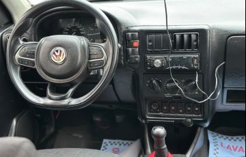 Volkswagen Polo 1.8 Mi Classic Special Sedan 8v - Foto #6