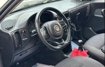 Volkswagen Polo 1.8 Mi Classic Special Sedan 8v - Foto #8