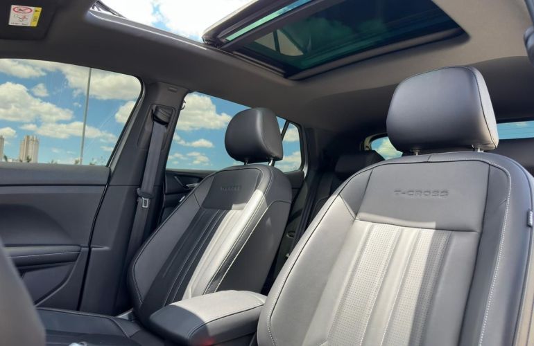 Volkswagen T-cross 1.0 200 TSi Total Comfortline - Foto #8