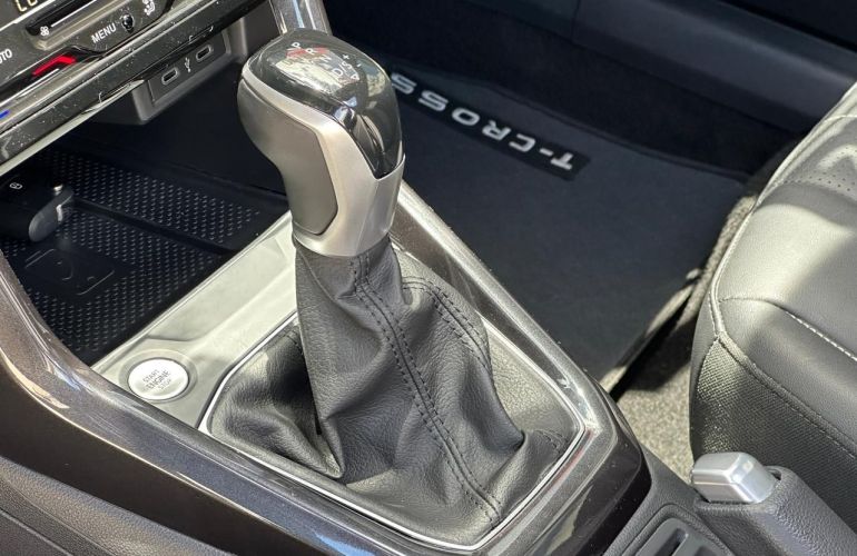 Volkswagen T-cross 1.0 200 TSi Total Comfortline - Foto #10