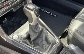 Volkswagen T-cross 1.0 200 TSi Total Comfortline - Foto #10