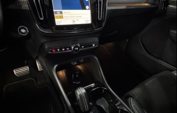 Volvo XC40 2.0 T5 R-Design AWD - Foto #10