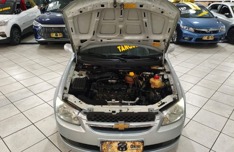 Chevrolet Classic 1.0 MPFi LS 8v - Foto #4