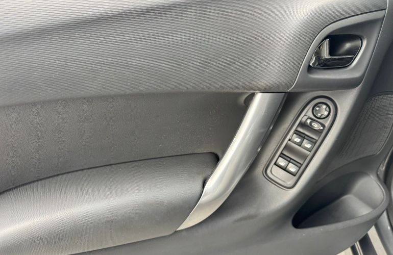 Citroën C3 Tendance 1.5 8V (Flex) - Foto #9