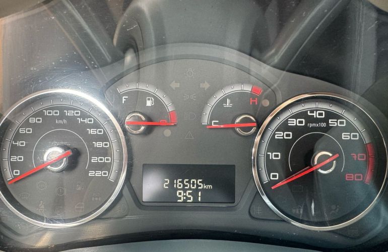 Fiat Palio 1.4 MPi Attractive 8v - Foto #10