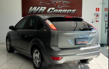 Ford Focus 1.6 SE 16v - Foto #3