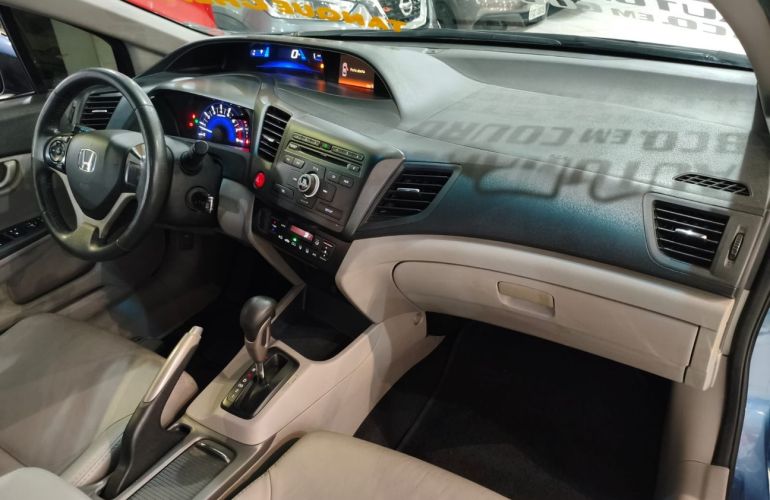 Honda Civic 1.8 LXS 16v - Foto #8