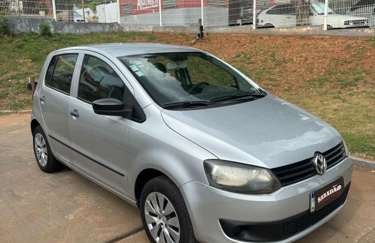 Volkswagen Fox 1.0 Mi 8v - Foto #3
