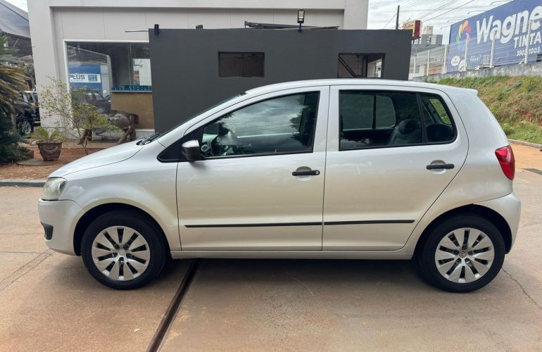 Volkswagen Fox 1.0 Mi 8v - Foto #5