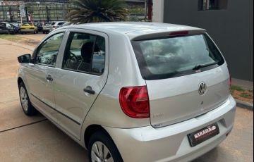 Volkswagen Fox 1.0 Mi 8v - Foto #7