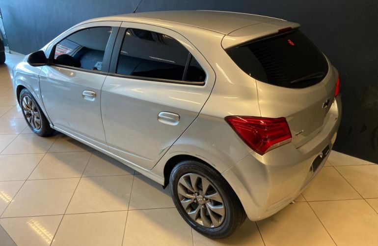 Chevrolet Joy 1.0 8V Hatch Black Edition Flex Manual - Foto #3