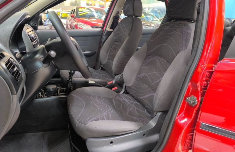 Fiat Siena 1.0 MPi El 8v - Foto #9