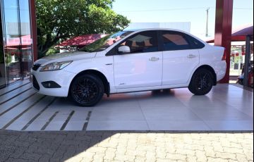 Ford Focus Sedan Titanium 2.0 16V (Aut)