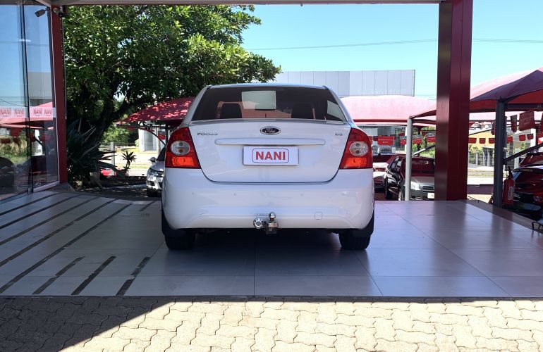 Ford Focus Sedan Titanium 2.0 16V (Aut) - Foto #6