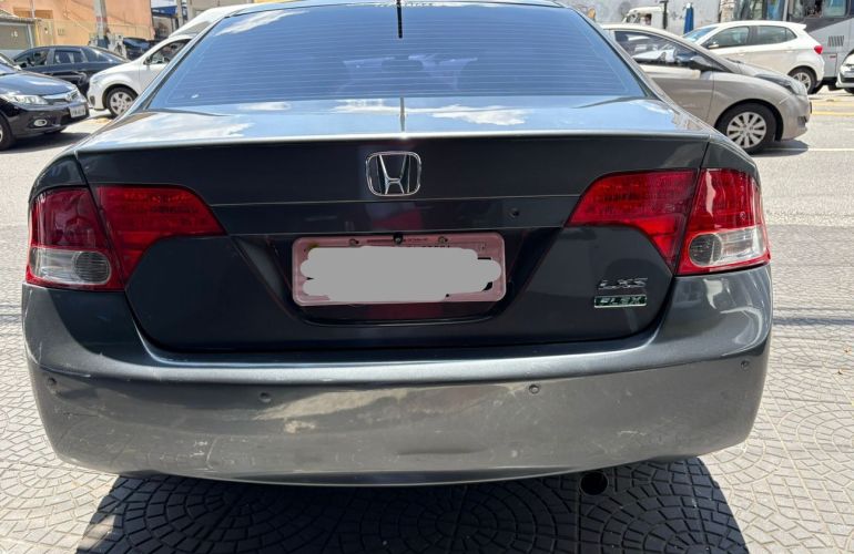 Honda Civic 1.8 LXS 16v - Foto #6