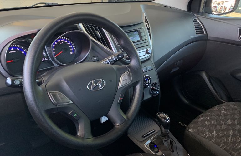 Hyundai HB20 1.6 Comfort Style (Aut) - Foto #3