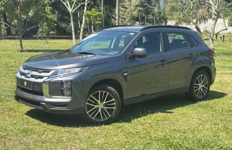 Mitsubishi Outlander 2.0 Mivec Flex Sport GLS Automático - Foto #2