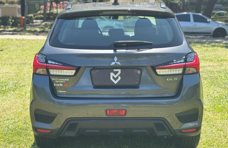 Mitsubishi Outlander 2.0 Mivec Flex Sport GLS Automático - Foto #4