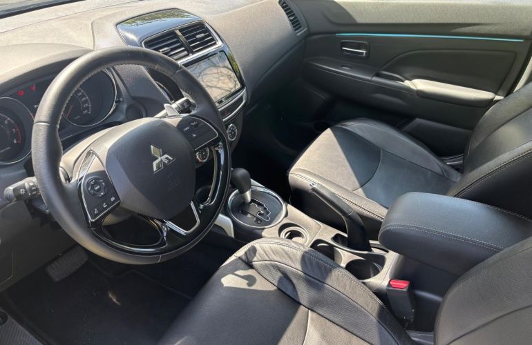 Mitsubishi Outlander 2.0 Mivec Flex Sport GLS Automático - Foto #7