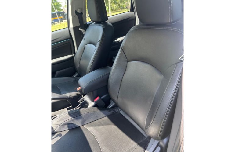 Mitsubishi Outlander 2.0 Mivec Flex Sport GLS Automático - Foto #9